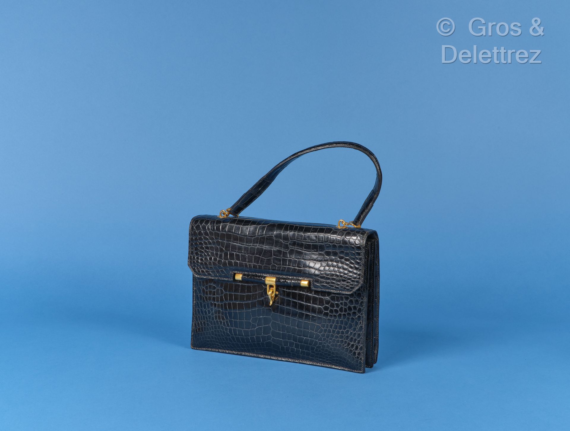 Null Δ HERMÈS Paris - "Palonnier" bag 26cm in black Crocodylus Porosus, handle. &hellip;