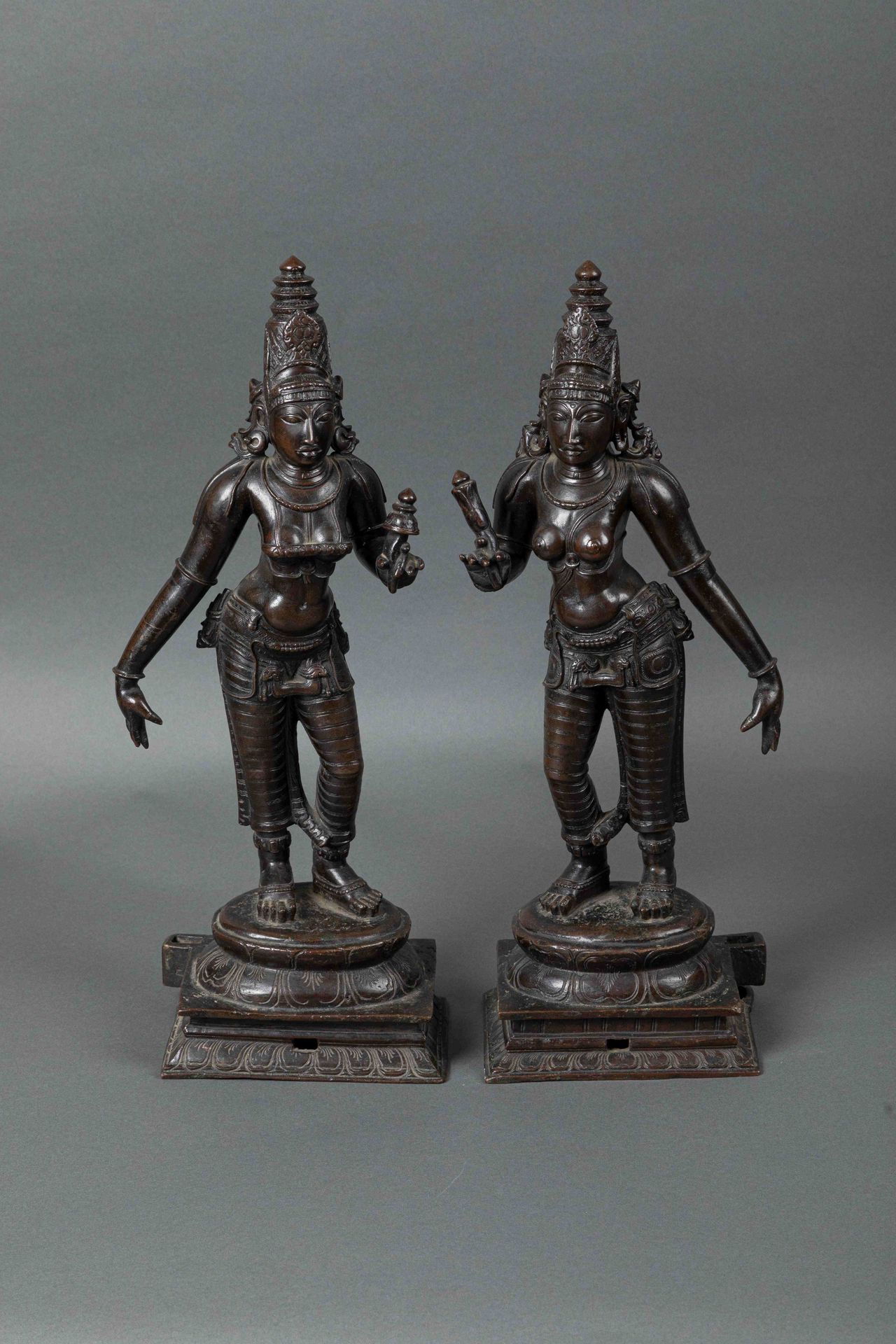 Null South India, 19th century
Set of two bronze subjects, representing two Laks&hellip;