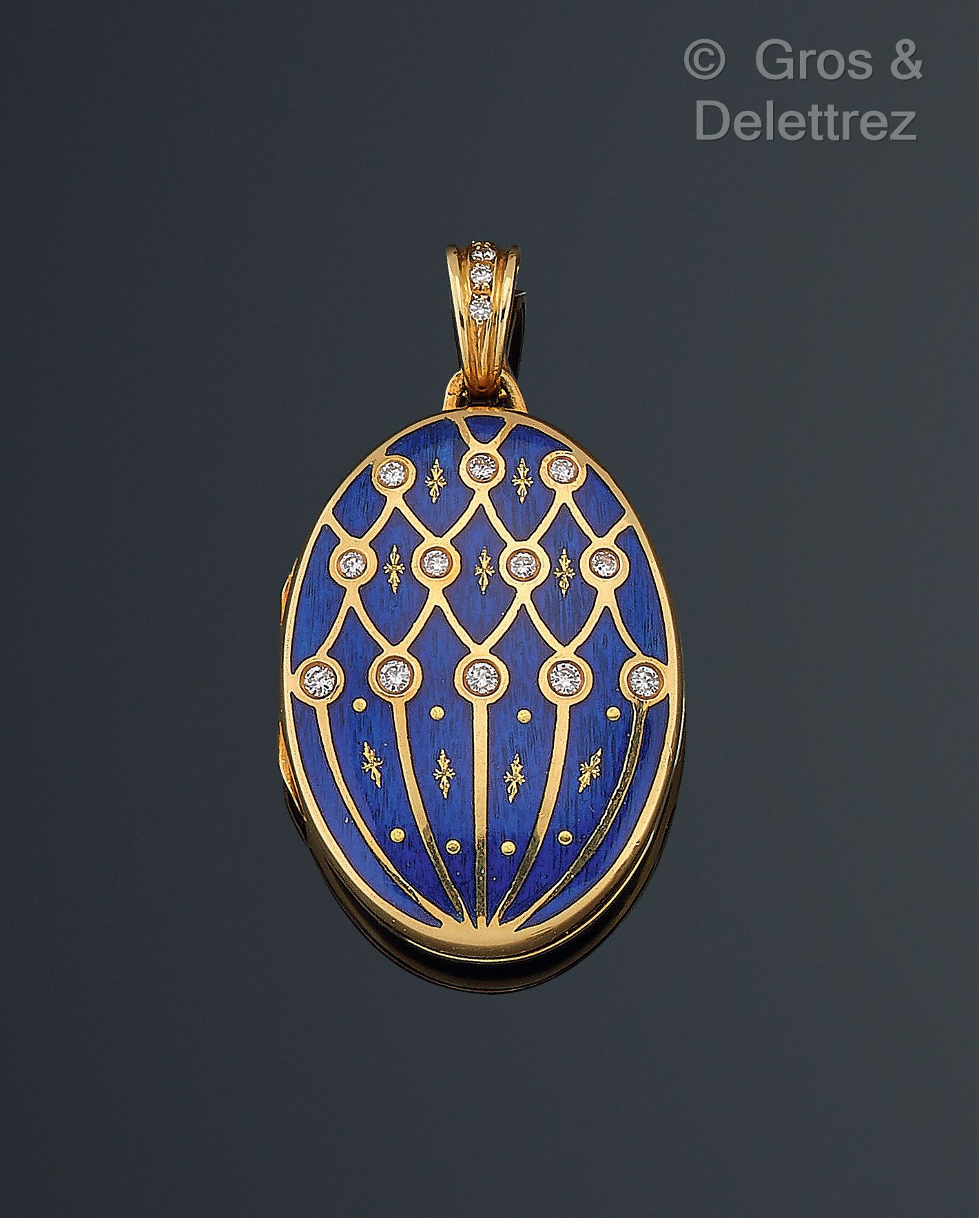 Null FABERGE, Années 1990-2000 - Yellow gold 750 thousandths pendant-medallion s&hellip;