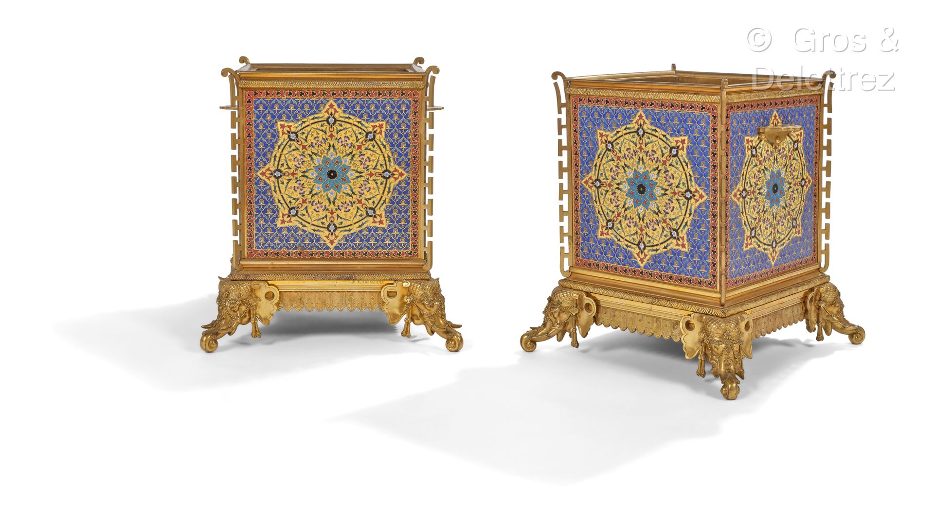 Null Ferdinand BARBEDIENNE (1810-1892)
Pair of planters with finely chased gilt &hellip;