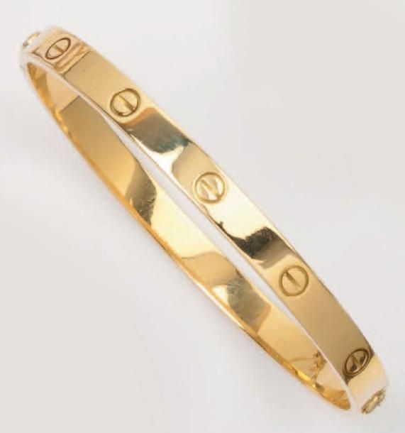CARTIER «Love»: Bracelet jonc rigide en or jaune. Signé Cartier et numéroté. Poi&hellip;
