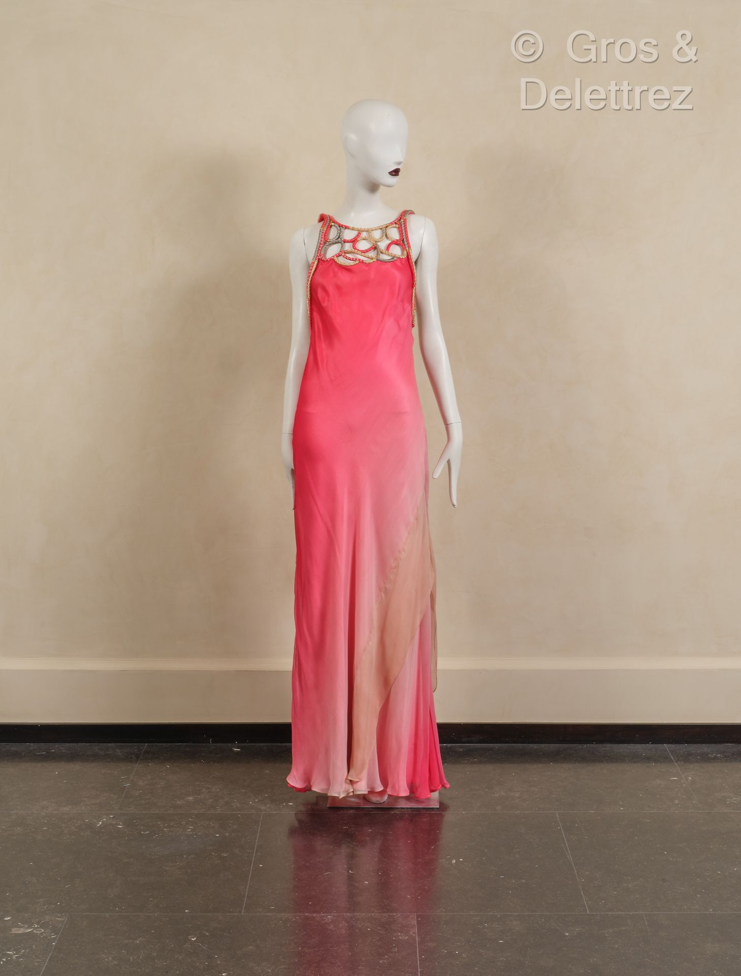 Null 卡洛斯-米勒（Carlos MIELE） - 粉色渐变雪纺绉纱长裙，上衣为褶皱工艺。S.40 （衬里有污渍）。