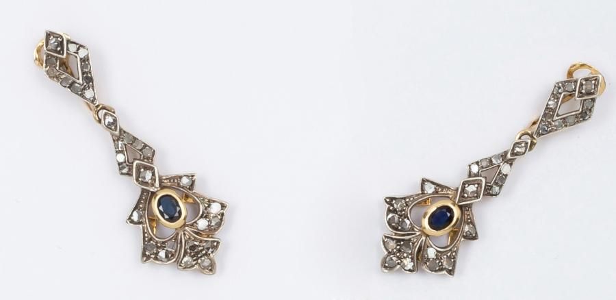 Null Paire de pendants d’oreilles en or jaune et or gris ajouré à motif de «Palm&hellip;