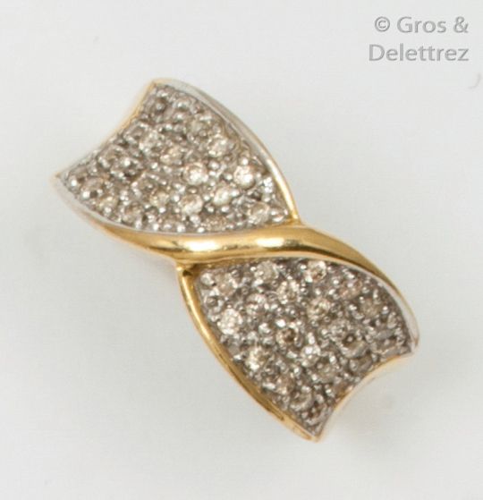 Null Bague « Torsade » en or jaune partiellement pavée de diamants taillés en br&hellip;