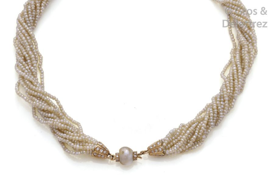 Null Parure composée d’un collier et d’un bracelet formés de perles de semences &hellip;