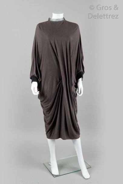 Null LANVIN par Alber Elbaz - Collection Hiver 2009

Robe sac drapée en jersey l&hellip;