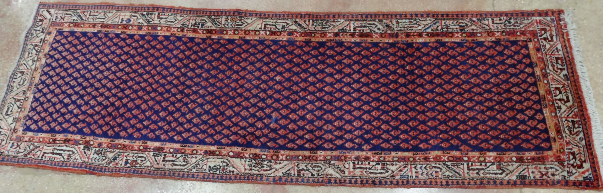 Null Tapis galerie d'Orient en laine nouée à décor de botehs sur fond bleu (usur&hellip;