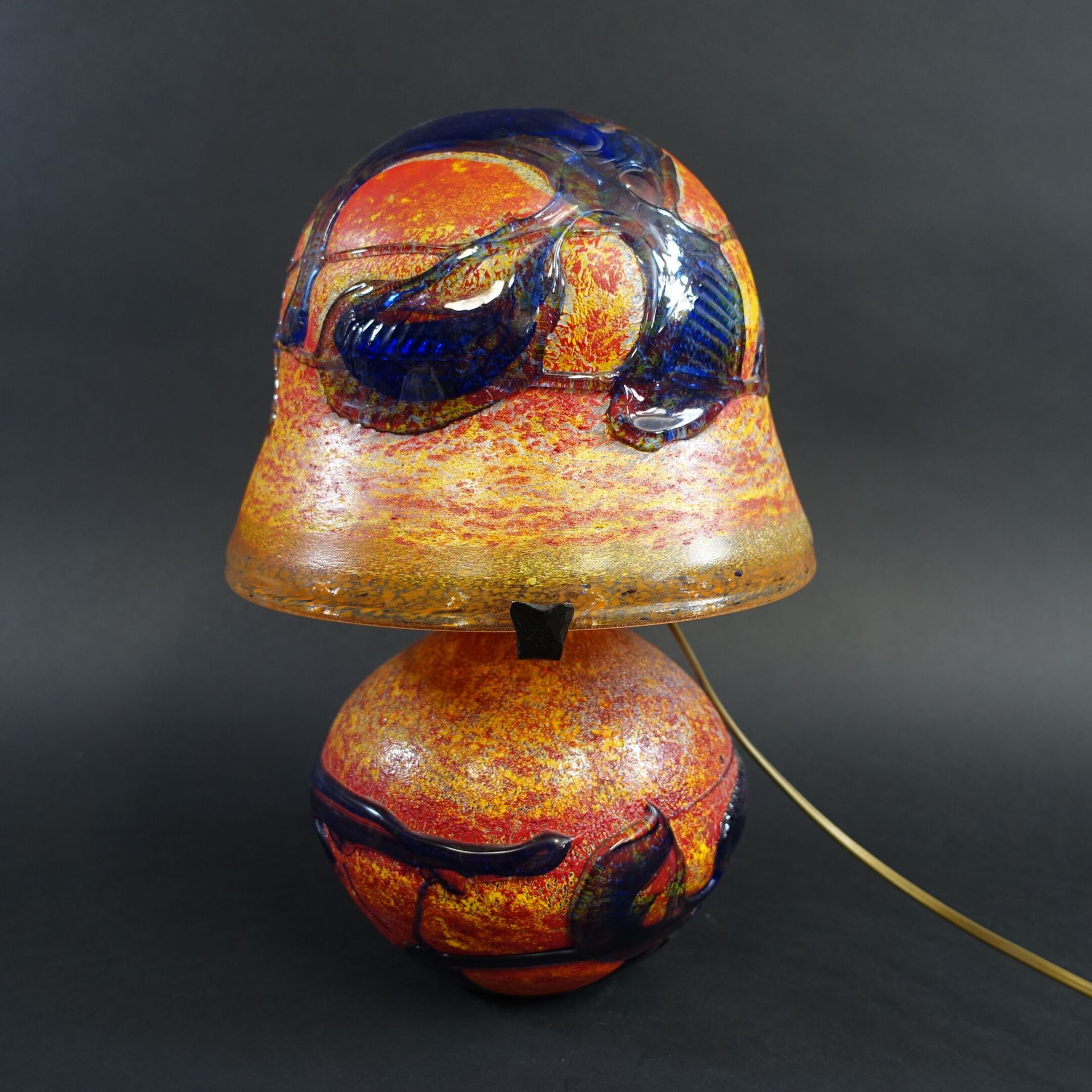 Null NOVARO Jean-Claude (1943-2014) : Lámpara de cristal en forma de seta con de&hellip;