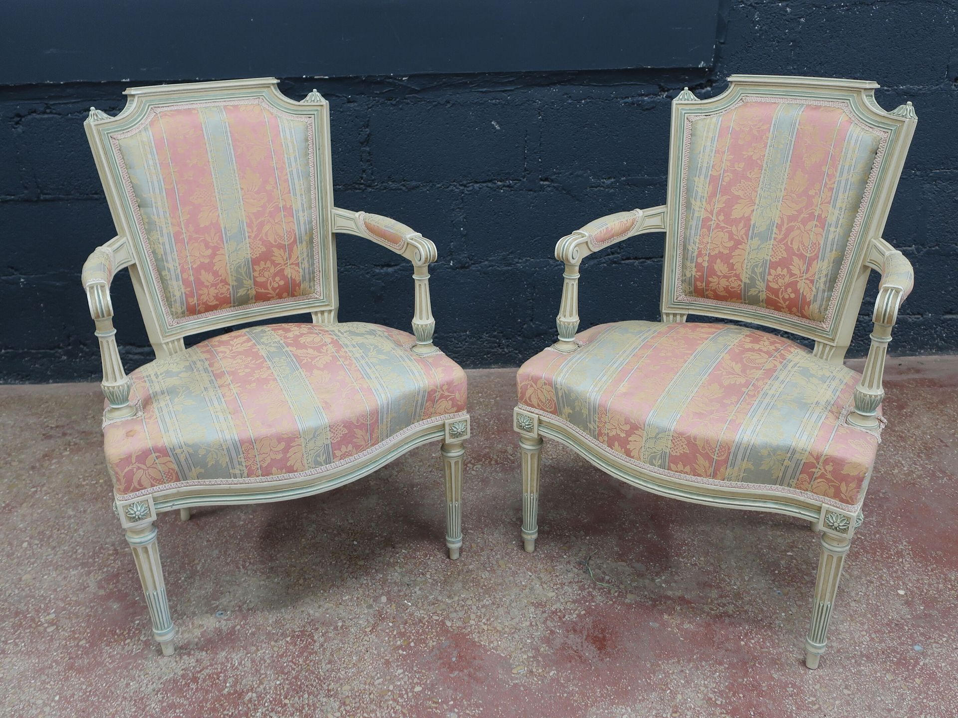 Null Pair of Louis XVI style cabriolet armchairs in cream painted wood and green&hellip;