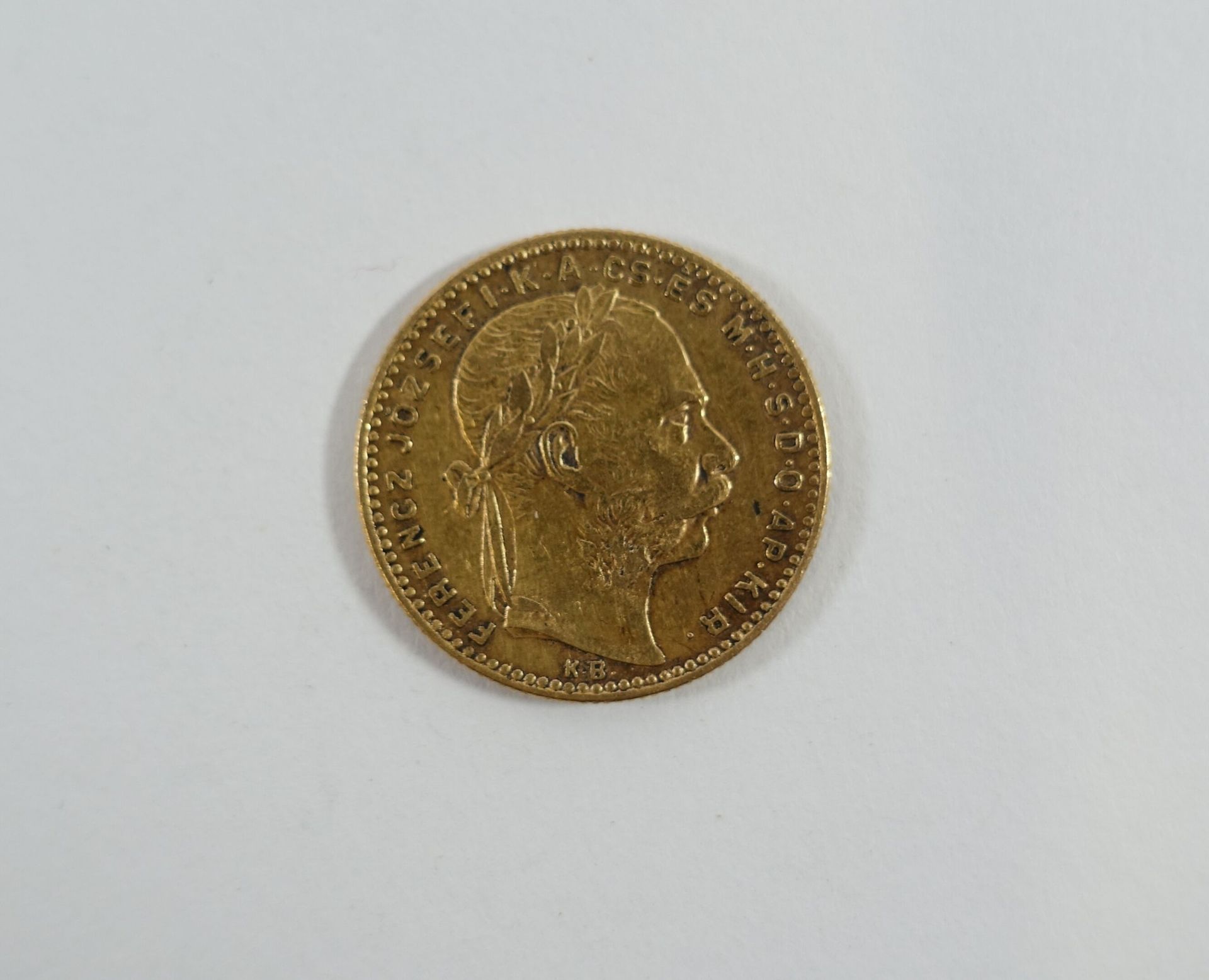 Null 奥地利-匈牙利：一枚20法郎/8弗罗林的弗朗索瓦-约瑟夫金币，1890年。

买家的费用：12%不含税（14.40%包括增值税）。指定出售的拍品，保存&hellip;