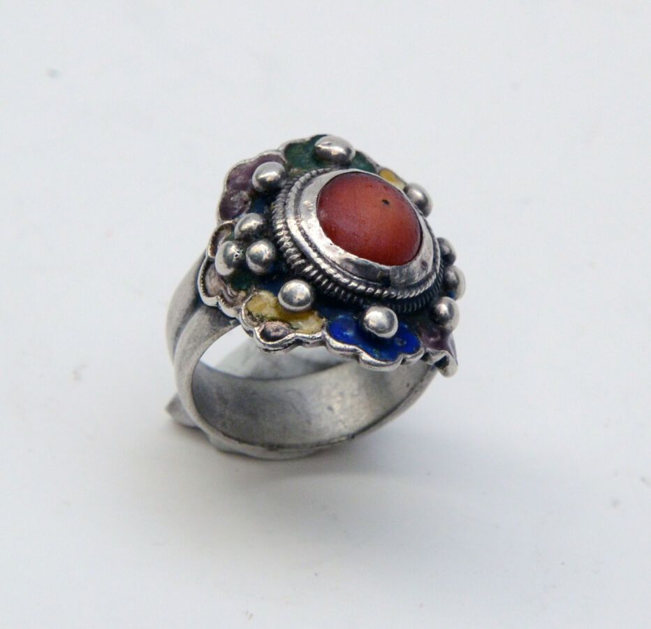 Null Tres anillos
plata, coral y esmalte, anillo de repuesto para el anillo chin&hellip;