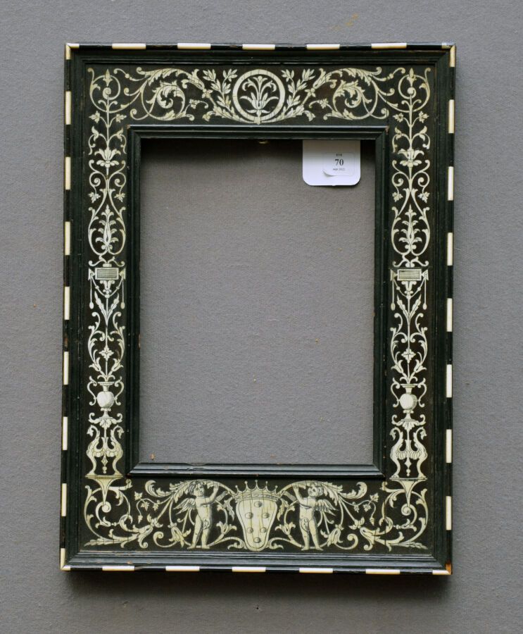 Null A cassetta frame, made of ebony veneer and bone marquetry, decorated with f&hellip;