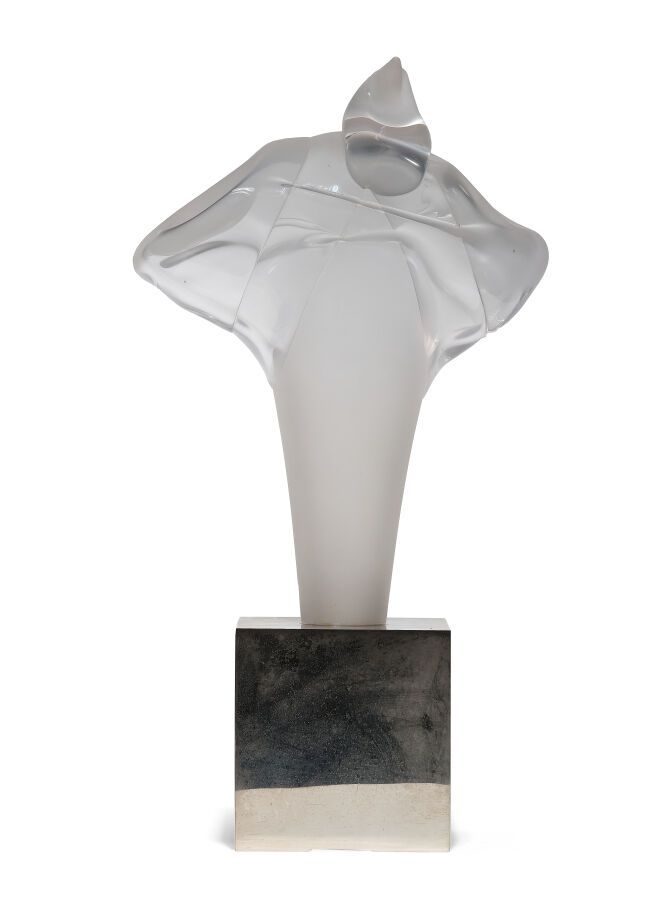 Null Matéi NEGREANU (Roumanie, né en 1941)
Sculpture de forme libre en verre sou&hellip;