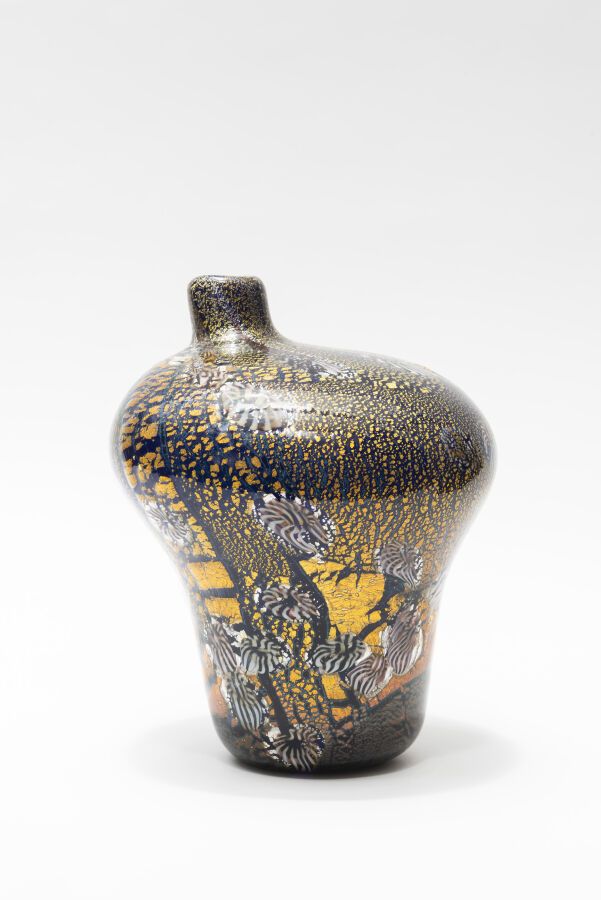 Null Jean LUCAS (France, né en 1954)
Vase en verre soufflé à larges épaules et c&hellip;