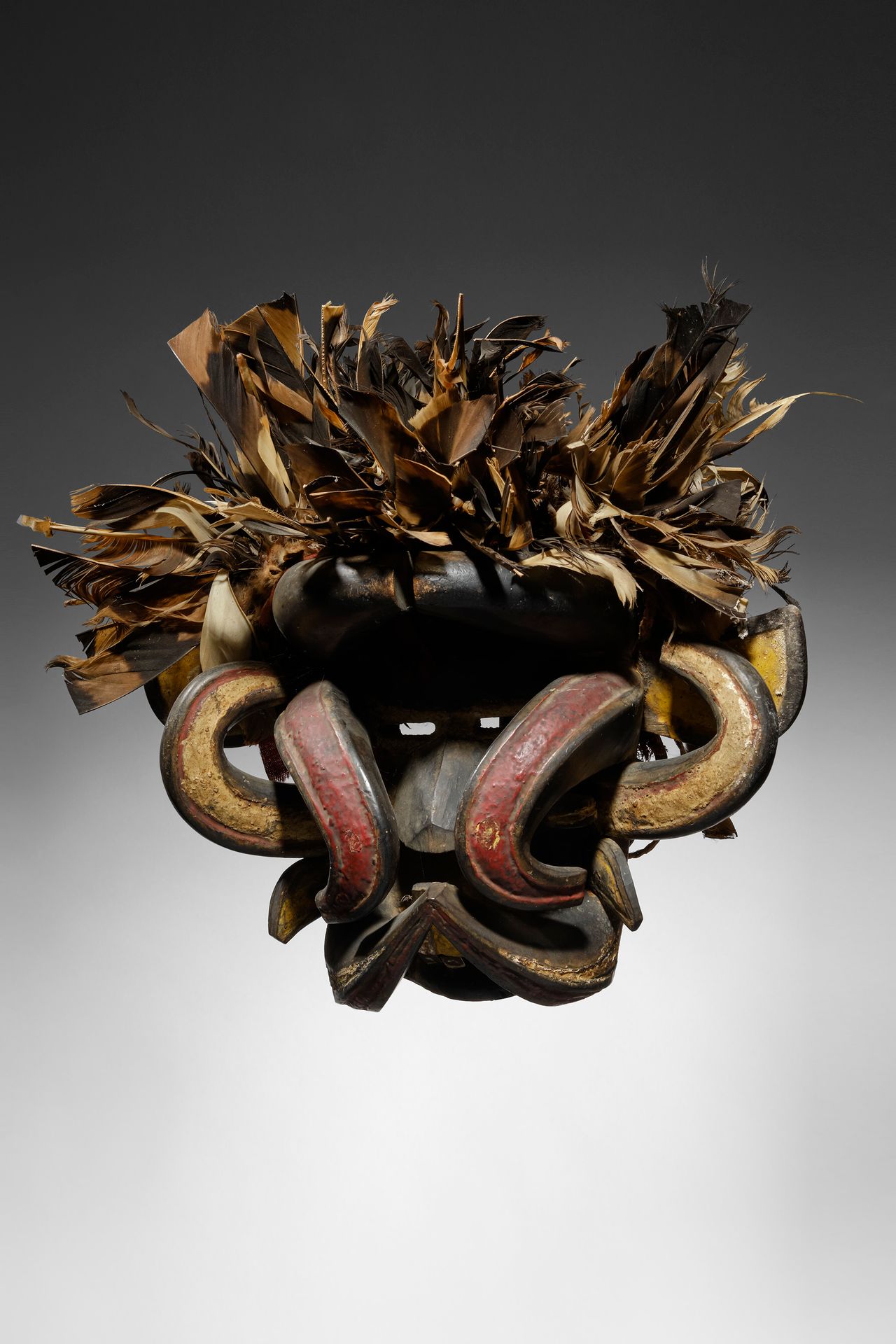 We - Guere Mask Costa d'Avorio

Legno, piume e pigmenti - 41 cm

Provenienza:

J&hellip;
