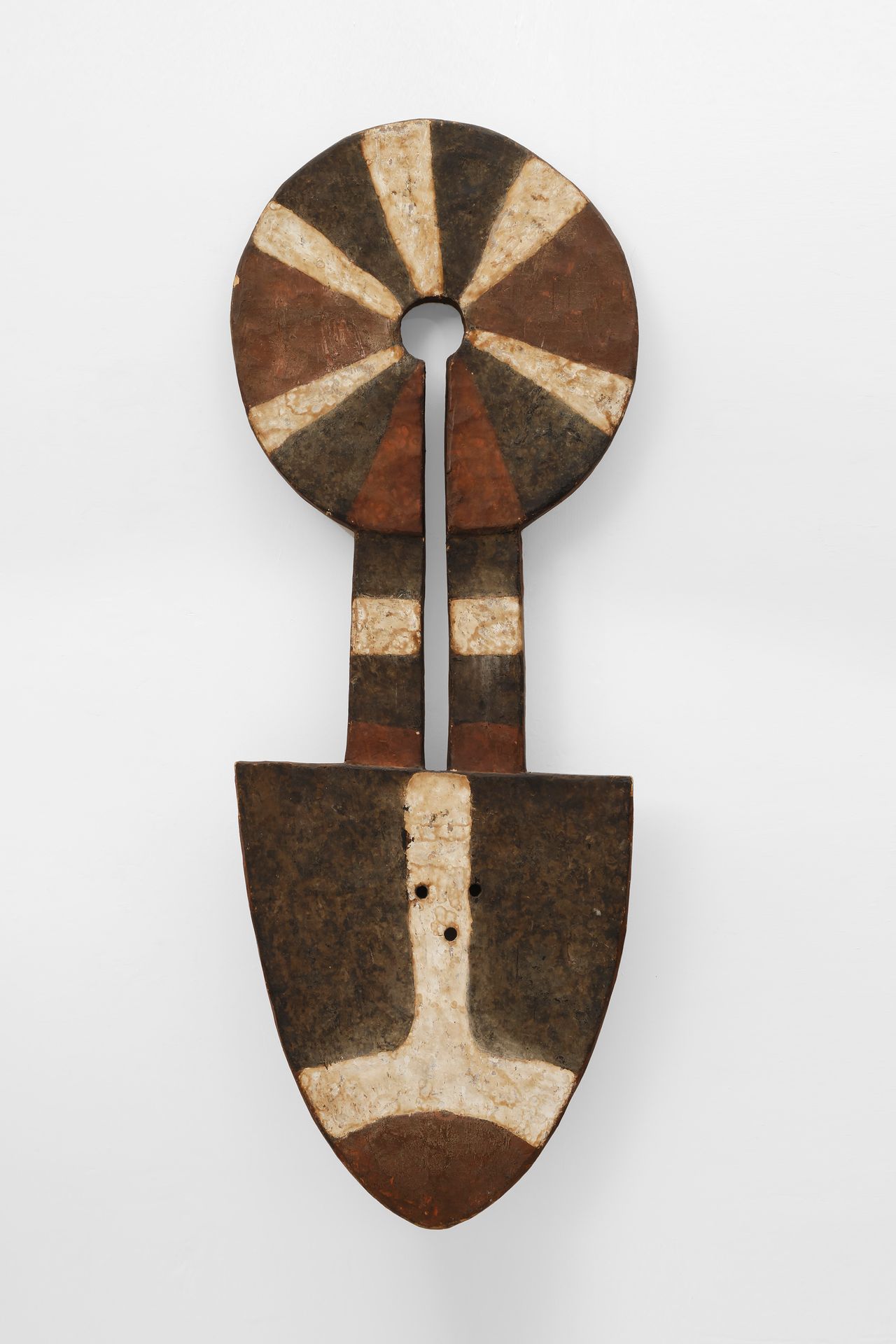 Nafana Mask Ivory Coast (Elfenbeinküste)

Holz und Pigment - 142 cm

Herkunft:

&hellip;