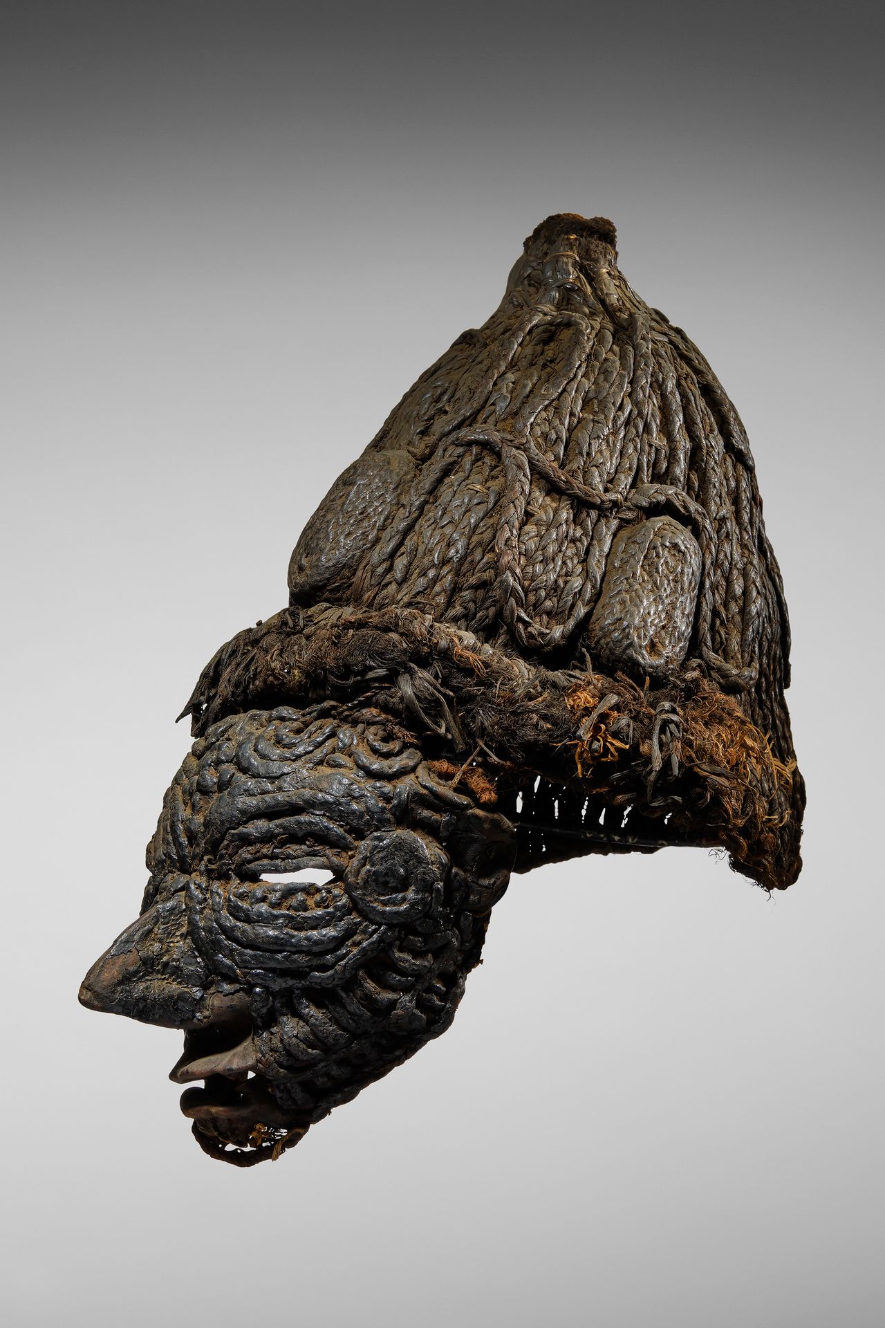 Igbo Mask Nigeria

Cuero y fibras vegetales - 37 cm

Procedencia:

Colección Hel&hellip;