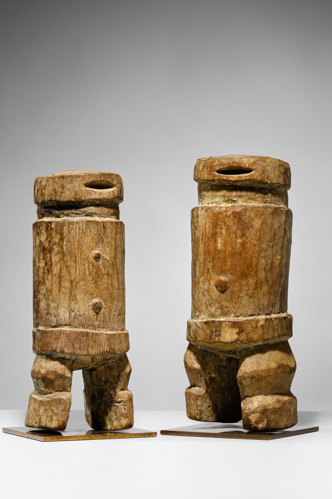 Losso 多哥

木材 - 31厘米和29.5厘米

出处。

私人收藏，法国