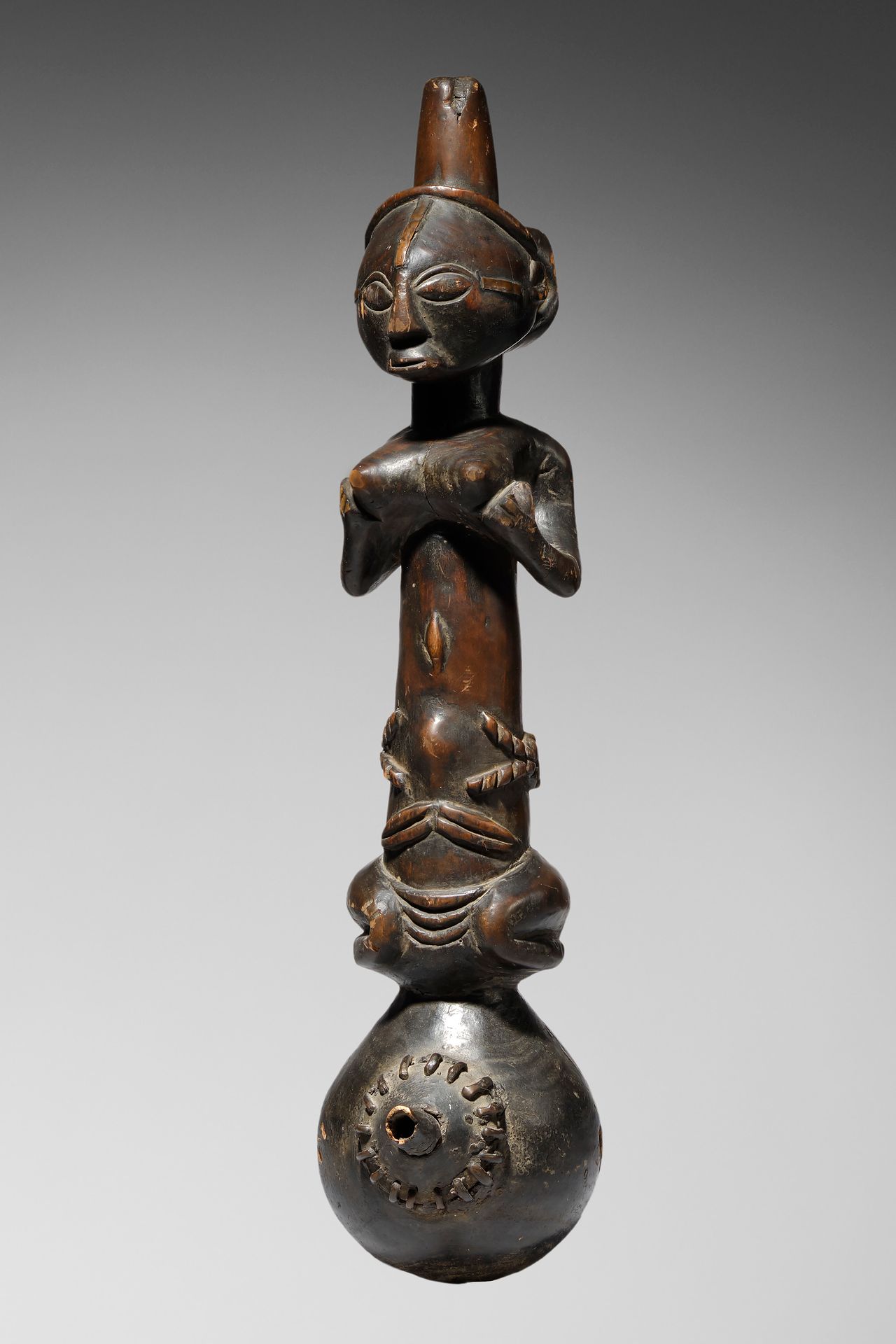 Luba Pipe D.R. Congo

Calabash, wood, and metal - 57 cm

Provenance:

Private co&hellip;