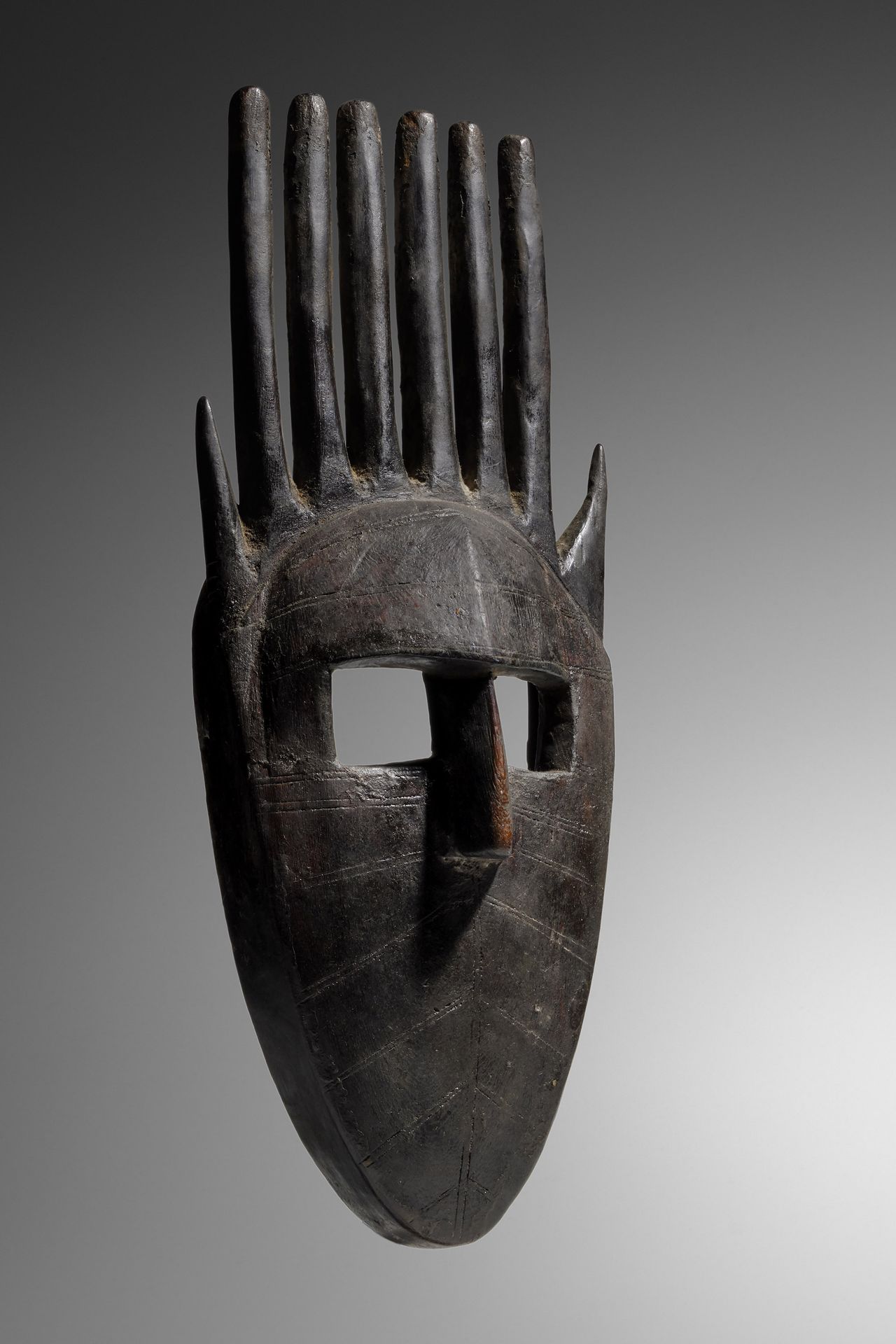Bambara Mask Mali
Bois, 37 cm
Provenance :
 Collection privée, France
Eric Herta&hellip;