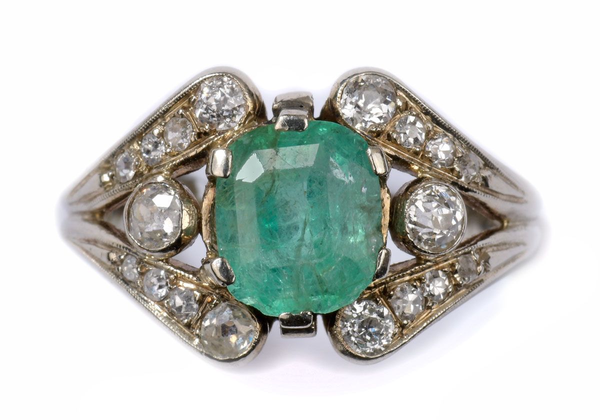 Ring Anello
585 oro, smeraldo e diamanti.