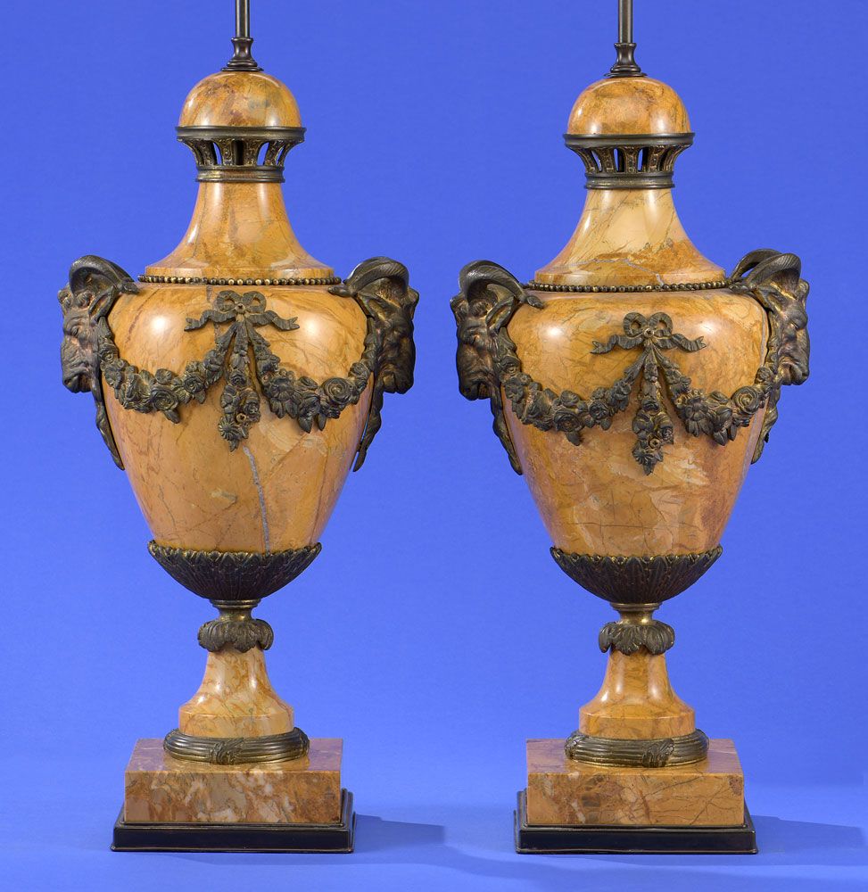 Ein Paar Vasenlampen Une paire de lampes à vase France, fin du 19e siècle.
En ma&hellip;