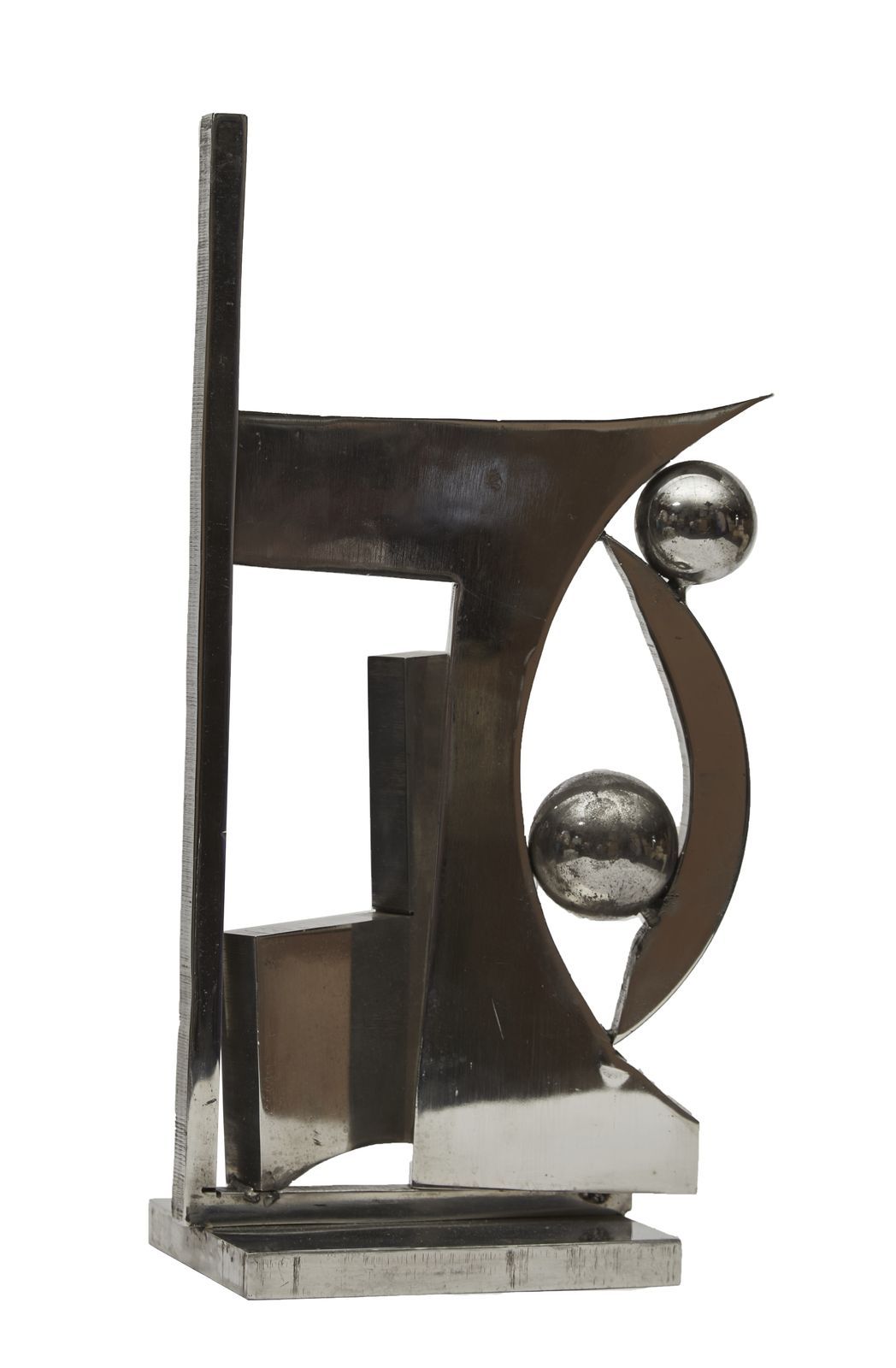 Null 74 Rosette BIR (1926-1993)

Comparaison

Sculpture en inox poli

Signée

28&hellip;