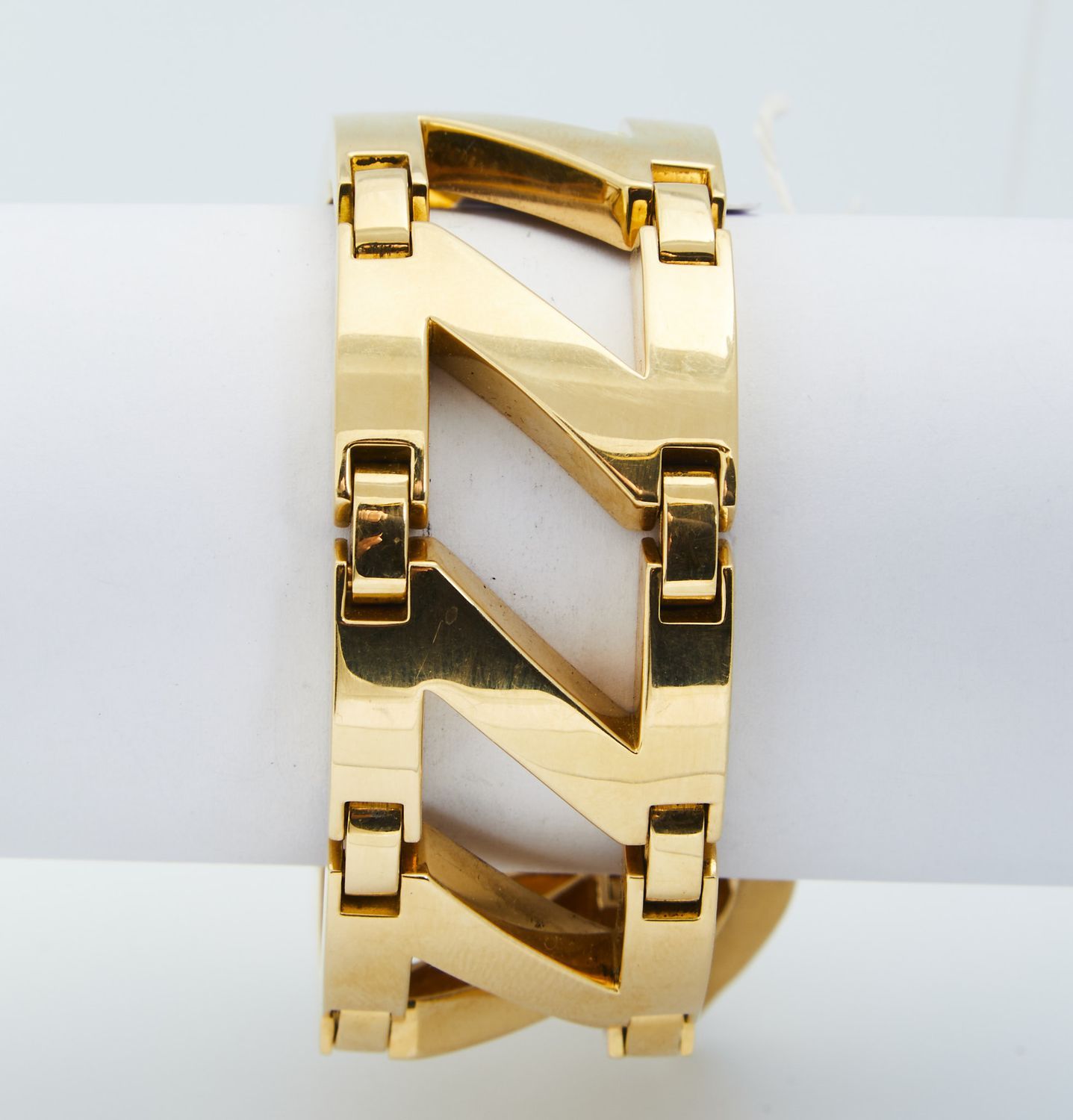 Null 202 Yellow gold bracelet with Z link. Joint a link. Wrist 2.5 cm x 19 cm, t&hellip;