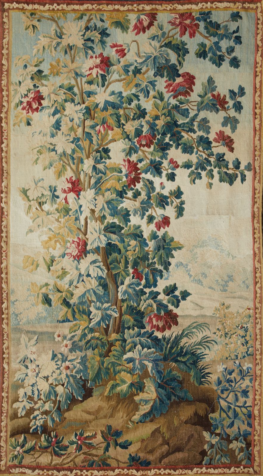 Null 562 奥布森 "开花的树
多色羊毛挂毯。
18世纪中期；
280x157厘米
专家 : Jean Louis MOURIER