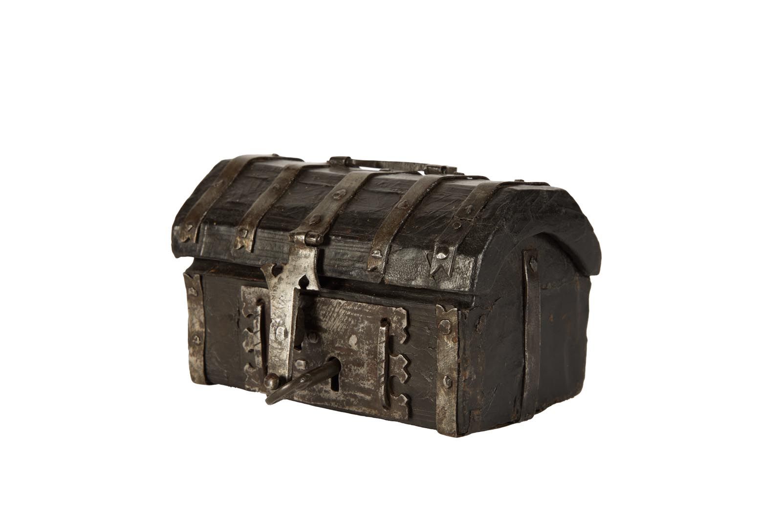 Null 250 Small leather-covered and iron-barded side chest, hasp lock.
16th centu&hellip;