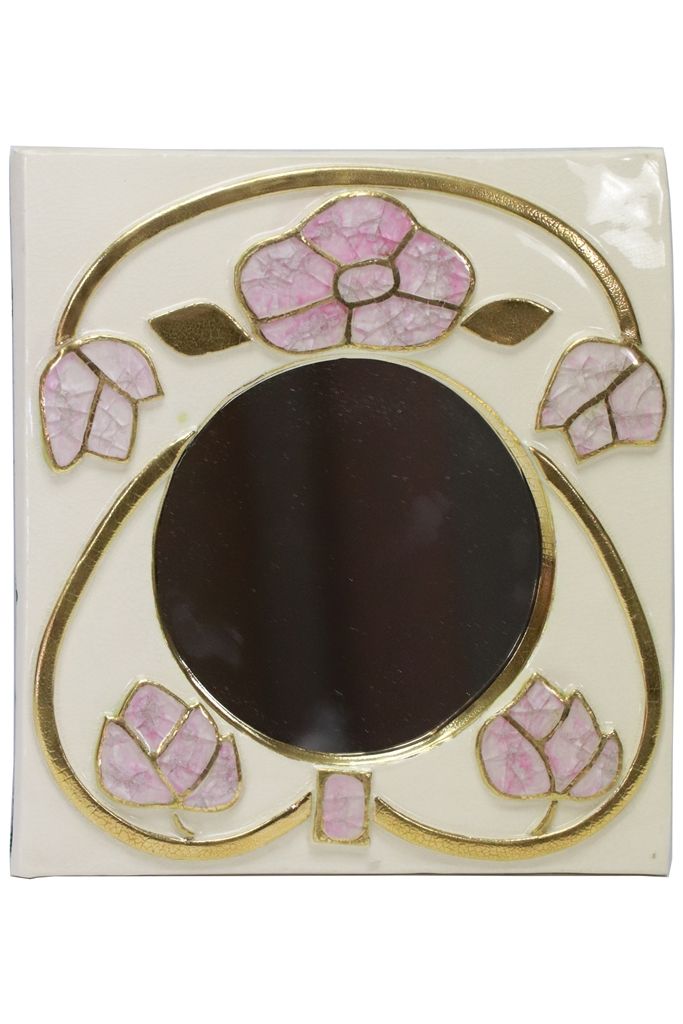 MITHÉ ESPELT (1923-2020) 米特-埃斯佩尔特（1923-2020）。长方形框架内的小圆镜，采用珐琅和镀金陶瓷，有长方形的风格化花朵。尺寸 &hellip;