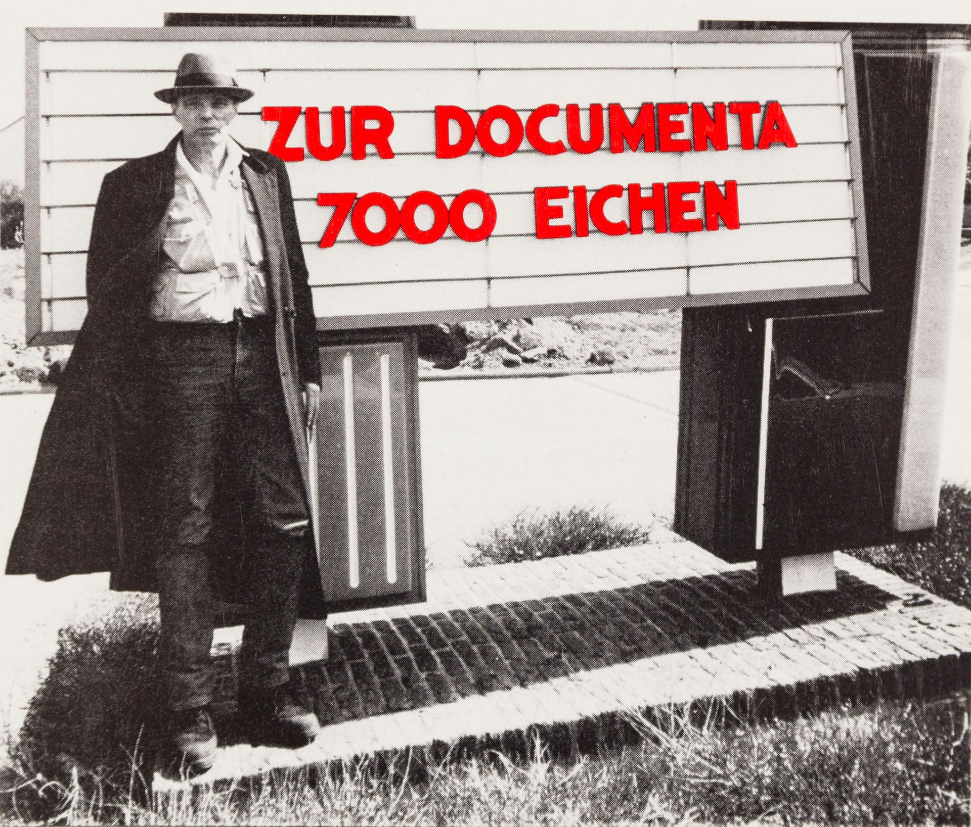 Beuys, Joseph Beuys, Joseph (1921-1986). Documentation "7000 Eichen", documenta &hellip;
