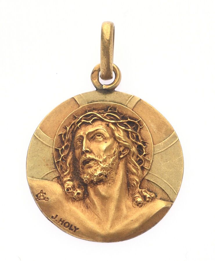 Null PENDENTIF "Christ à la couronne d'épine" en or jaune 750/°° signée J. Holy.&hellip;