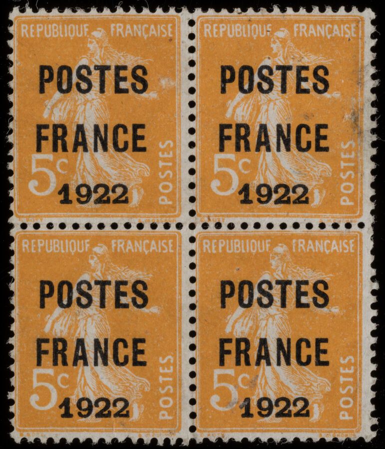 Null 预印邮票N°36 - 一套4枚邮票：5分橙色套印 "法国邮政1922"，无胶。非常好。评分900欧元。