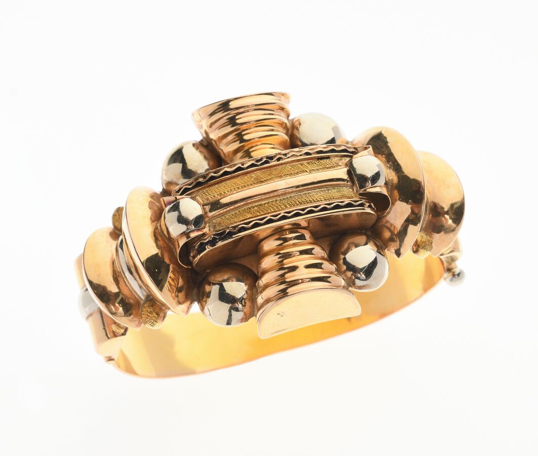 Null Important BRACELET Rigid cuff in two-tone gold 750/°°, the central geometri&hellip;