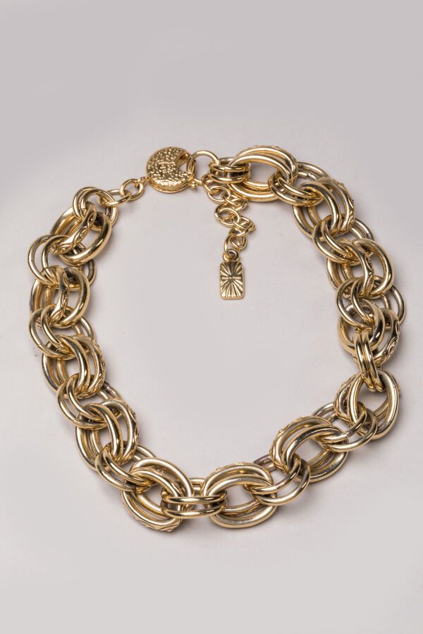 Null Yves SAINT LAURENT - COLLIER ras-du-cou en métal doré formé d'anneaux ovale&hellip;