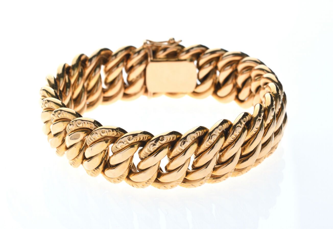 Null BRACELET American mesh in yellow gold 750/°°. L. 18 cm. Safety racket. Weig&hellip;