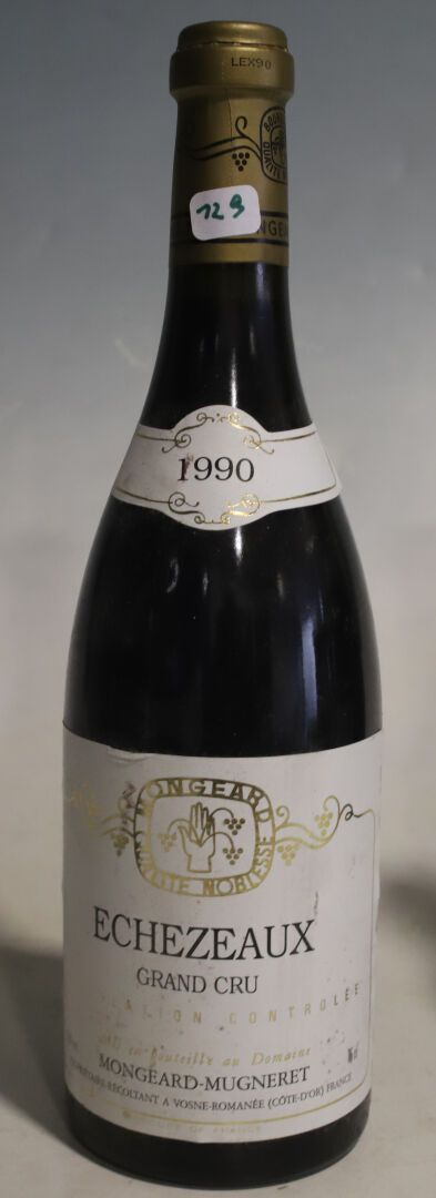 Null 瓶装Echezeaux, grand cru, domaine Mongeard-Mugneret 1990年