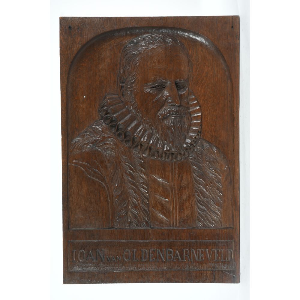 Null 代表Joan van Oldenbarnevelt的Wooden ELEMENT。深刻的橡木板雕刻。荷兰，19世纪初或更早。62x42x3.这个人物在&hellip;
