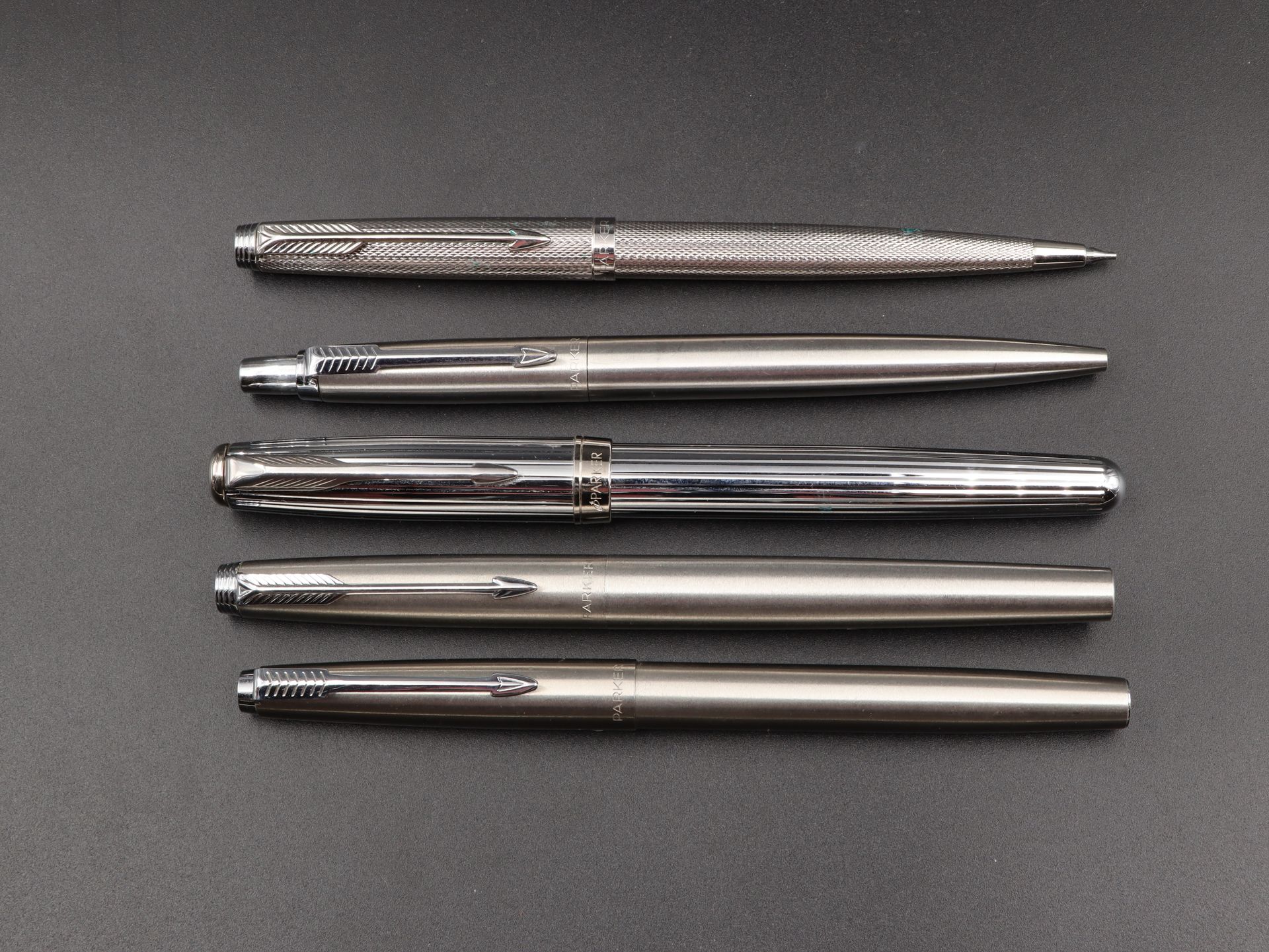 PARKER - Set di due penne stilografiche, un pennarello, …