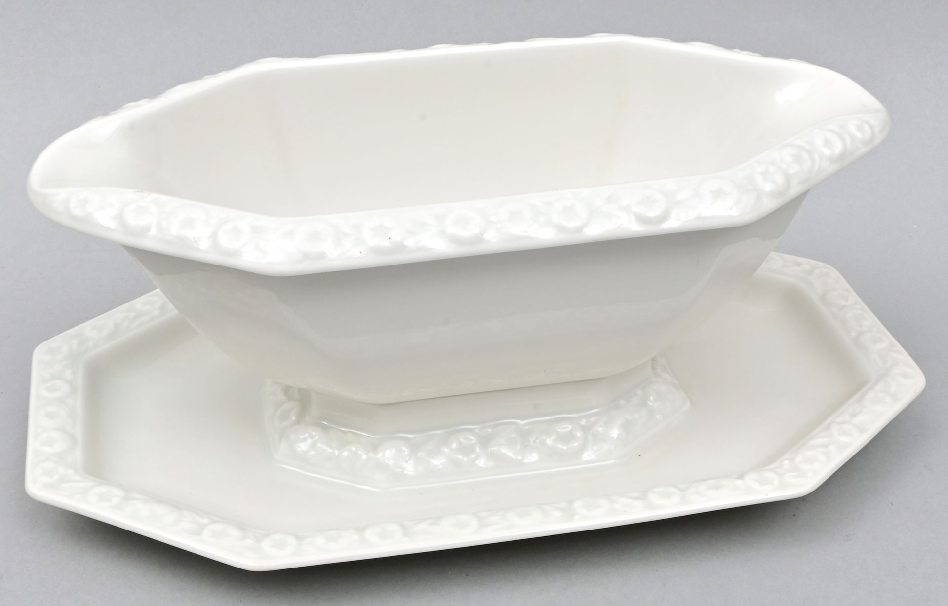 Sauciere, Rosenthal, Modell Maria/ sauce boat Sauciere, Selb, Rosenthal, 2. H. 2&hellip;