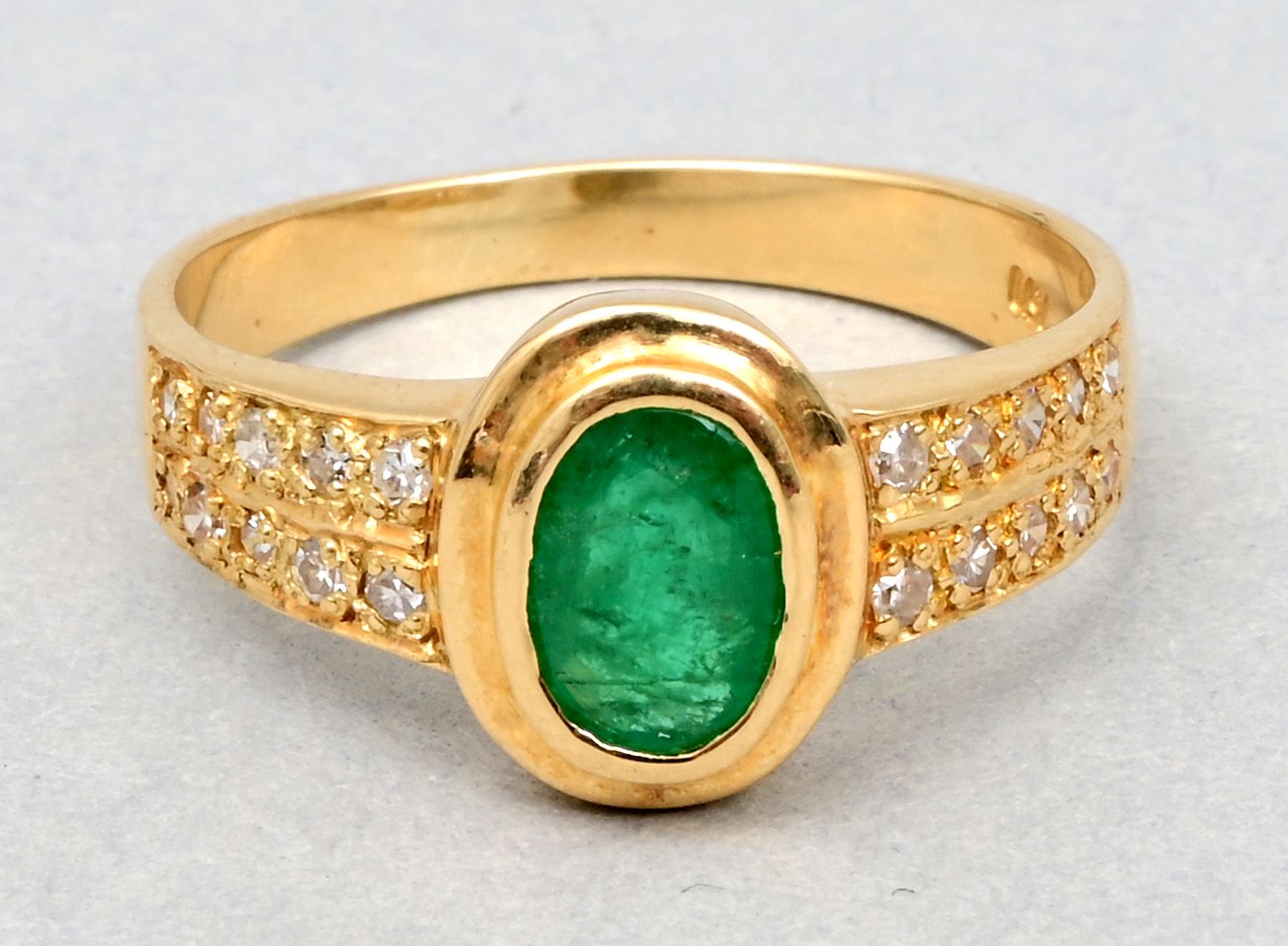 Ring, Gg Smaragd/ gold ring with emerald Bague émeraude, 2ème moitié du 20ème si&hellip;