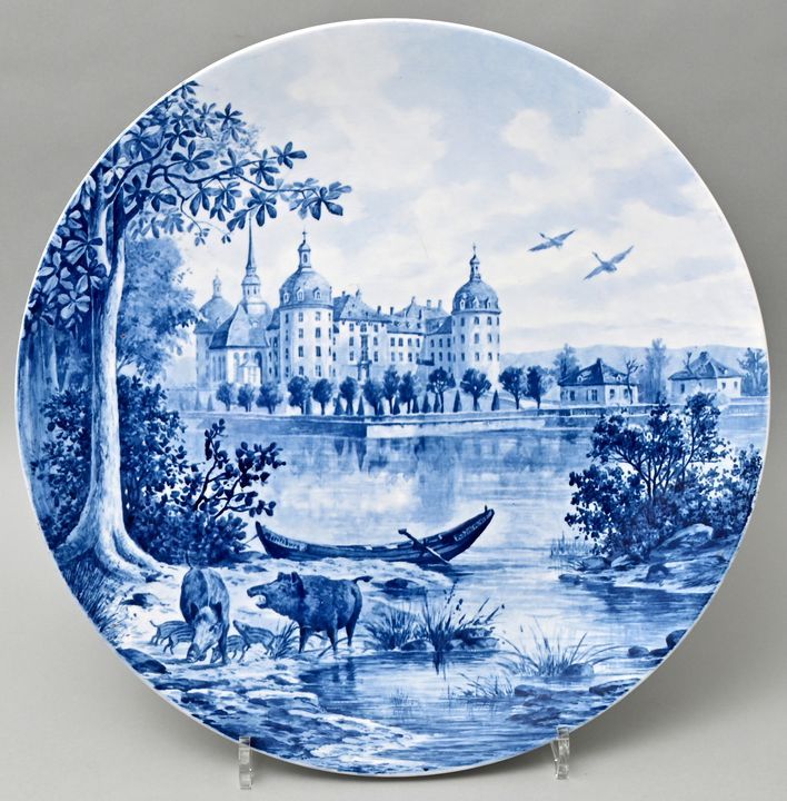 Großer Wandteller Moritzburg/ large wall plate Grande assiette murale, vers 1900&hellip;