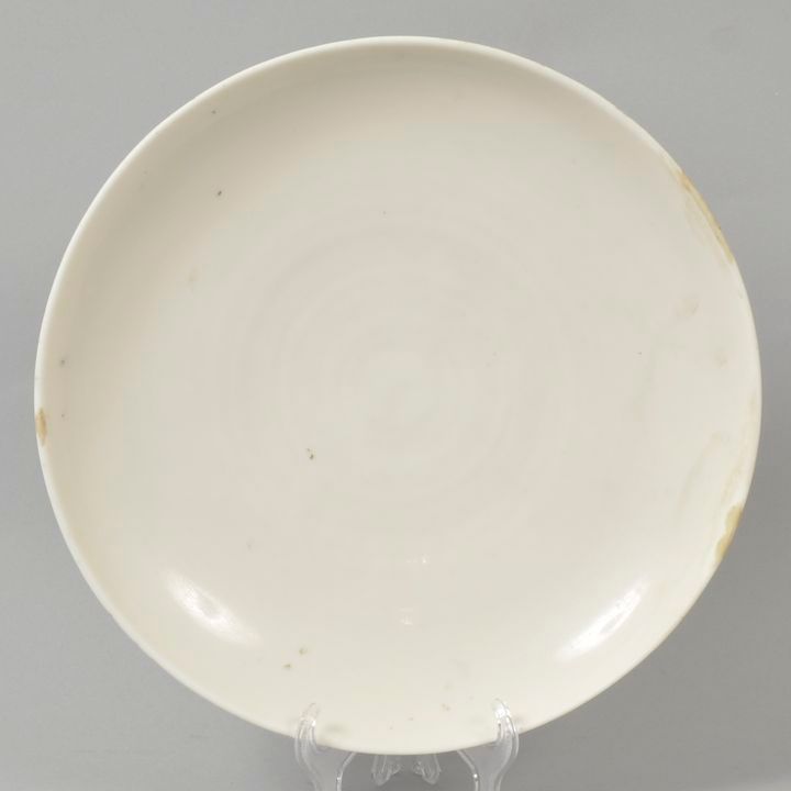 Platte Ming, weiß / Platter Plat rond, Chine, dynastie Ming Porcelaine, blanc. B&hellip;