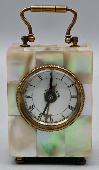 Wecker / Alarm clock Réveil en nacre du tournant du siècle, Allemagne, vers 1900&hellip;