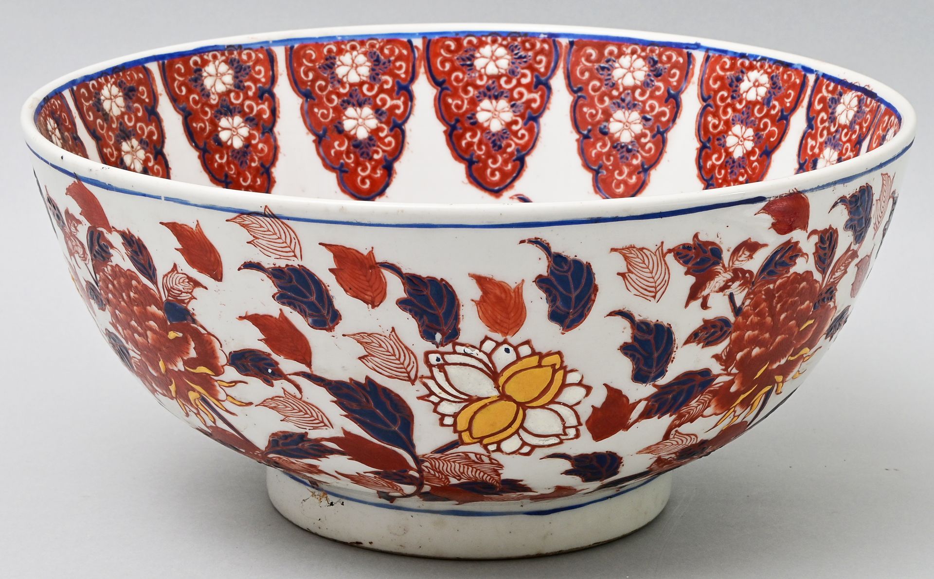 Kumme China/ bowl Kumme, Chine/ Canton, Wu Chen (1868 o. 1928) Porcelaine, décor&hellip;