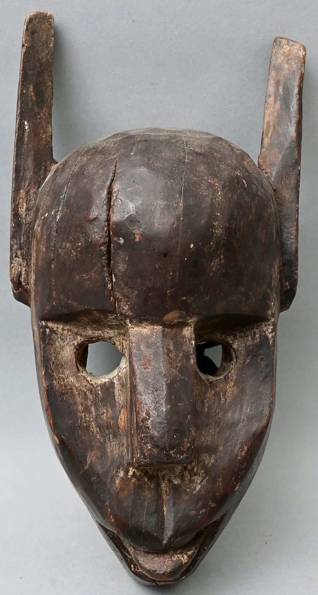 Null 面具，马里，Bambara Sog。Kore面具。木头，雕刻，高38厘米 出处：私人财产，符腾堡州 韩国面具，班巴拉，马里。木雕面具，高38厘米