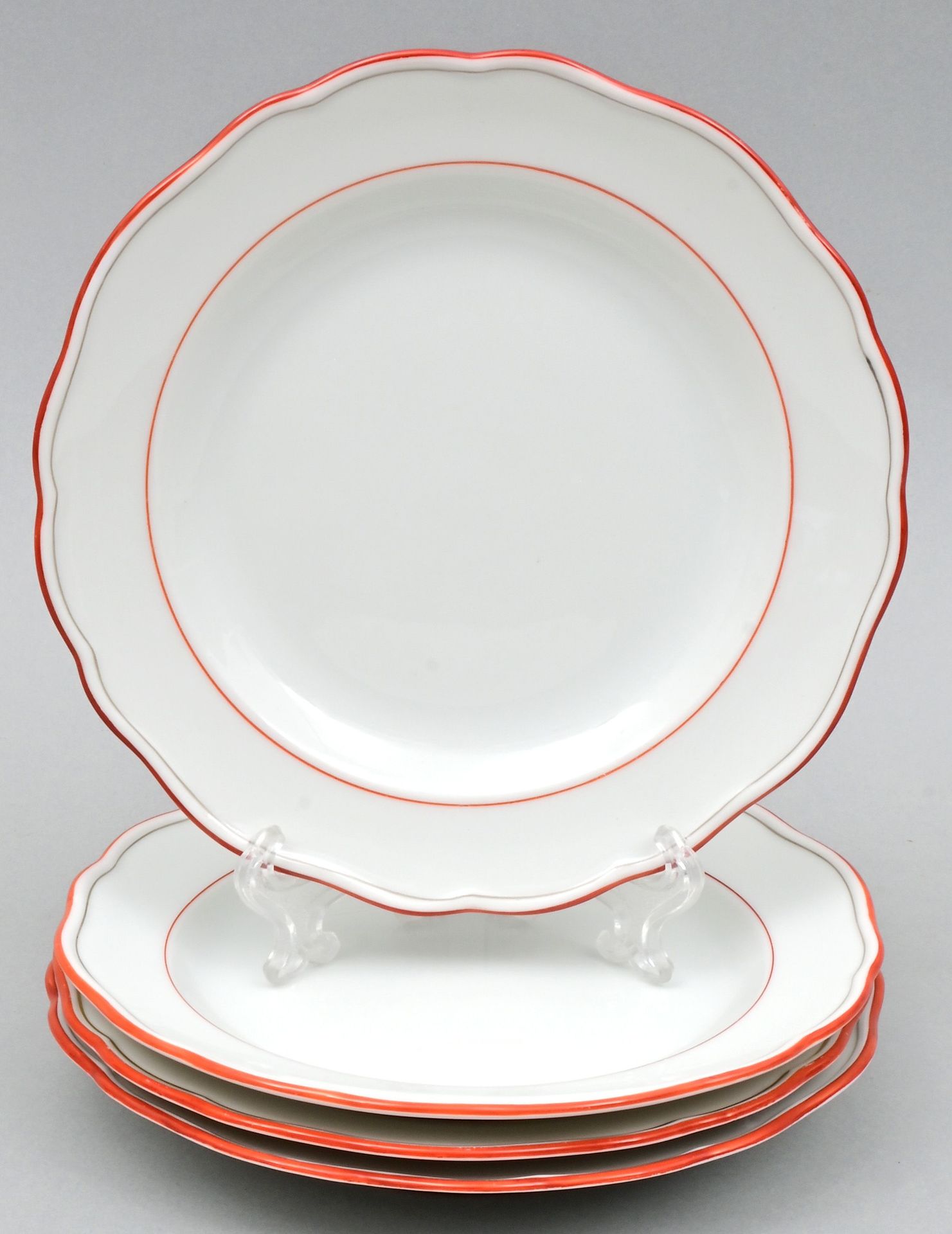 Null Four pastry plates, Meissen, mid-20th c. Porcelain, new cut, coral red thre&hellip;