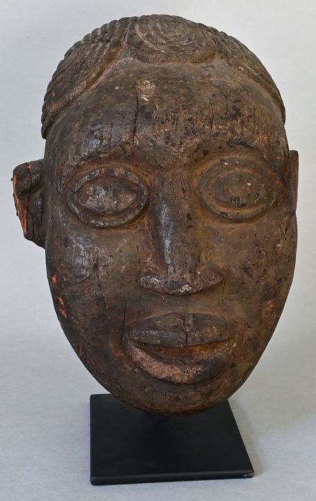 Null Grand masque de casque, prairie du Cameroun, Bamiléké. Masque anthropomorph&hellip;