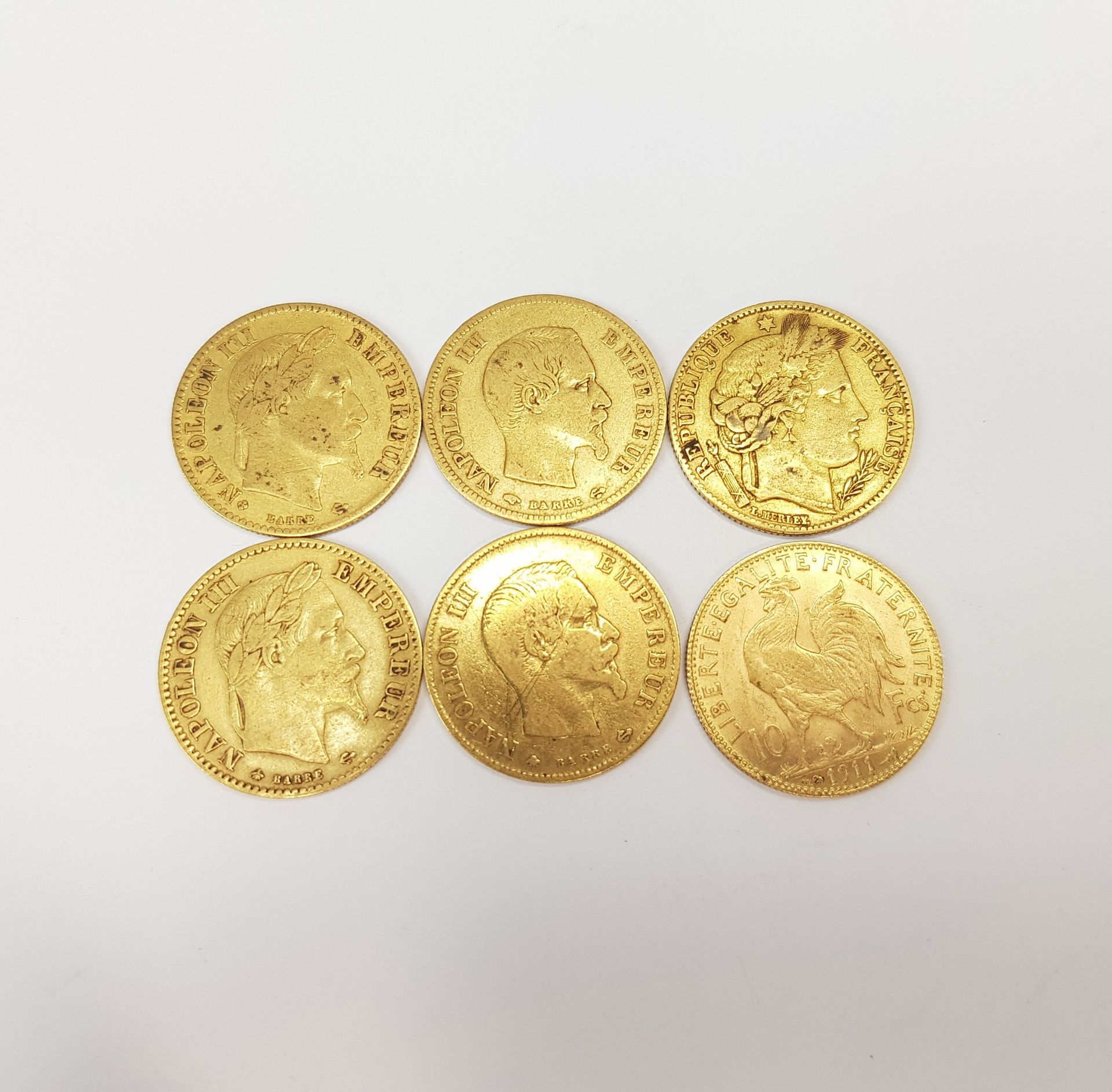 Null SIX pièces de 10 francs en or : deux Napoléon III (1855, 1858), deux Napolé&hellip;